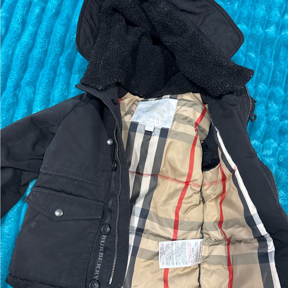 Burberry Black Coat with Classic Check Interior
